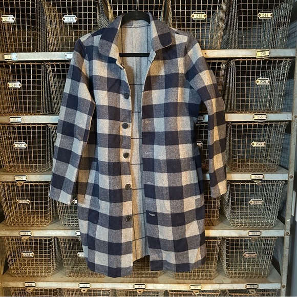 J. McLaughlin Reversible Wool Blend Plaid Coat Gray Blue Classic S 38138 - Picture 5 of 11